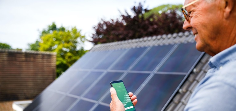 Teruglevering zonnepanelen in app
