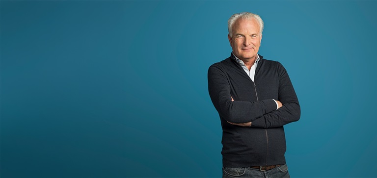 Bob Sikkes met armen over elkaar