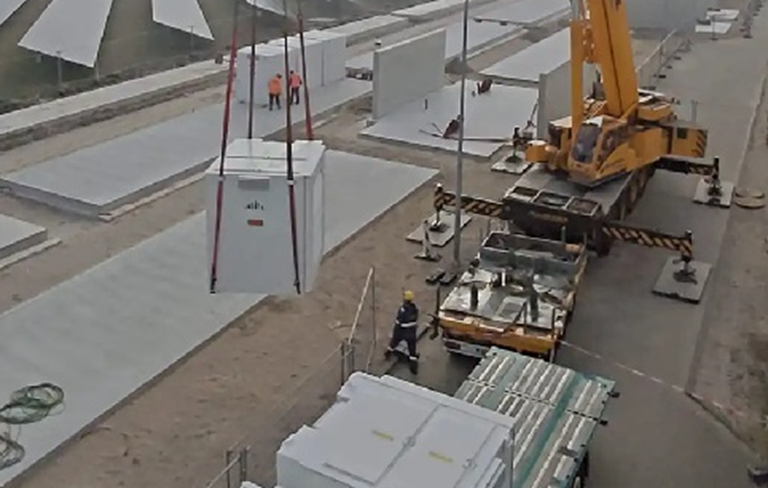 Levering batterijen Maxima-centrale