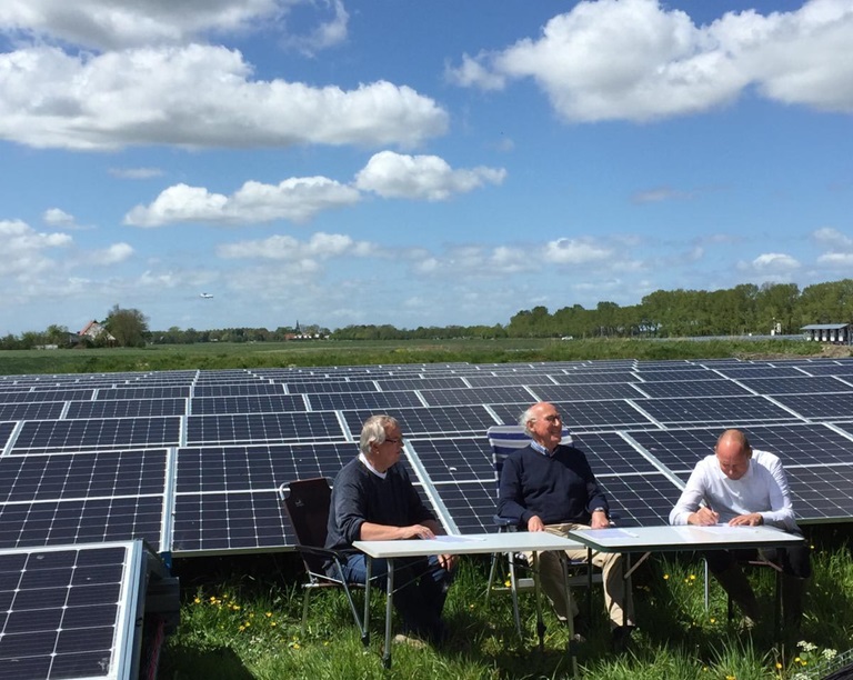 zonnepark westeinde ondertekening contract